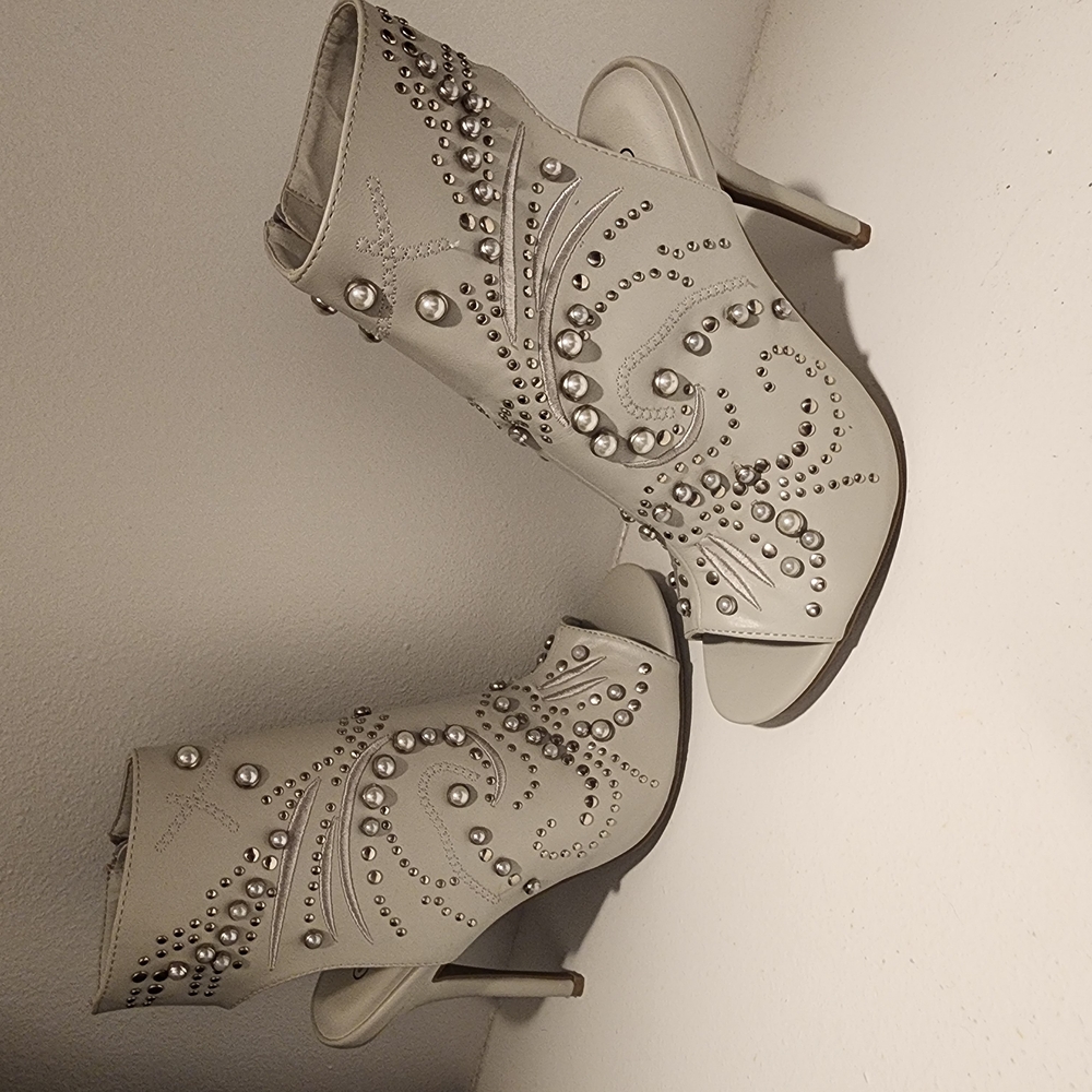 Elegant Studded Women's Heels